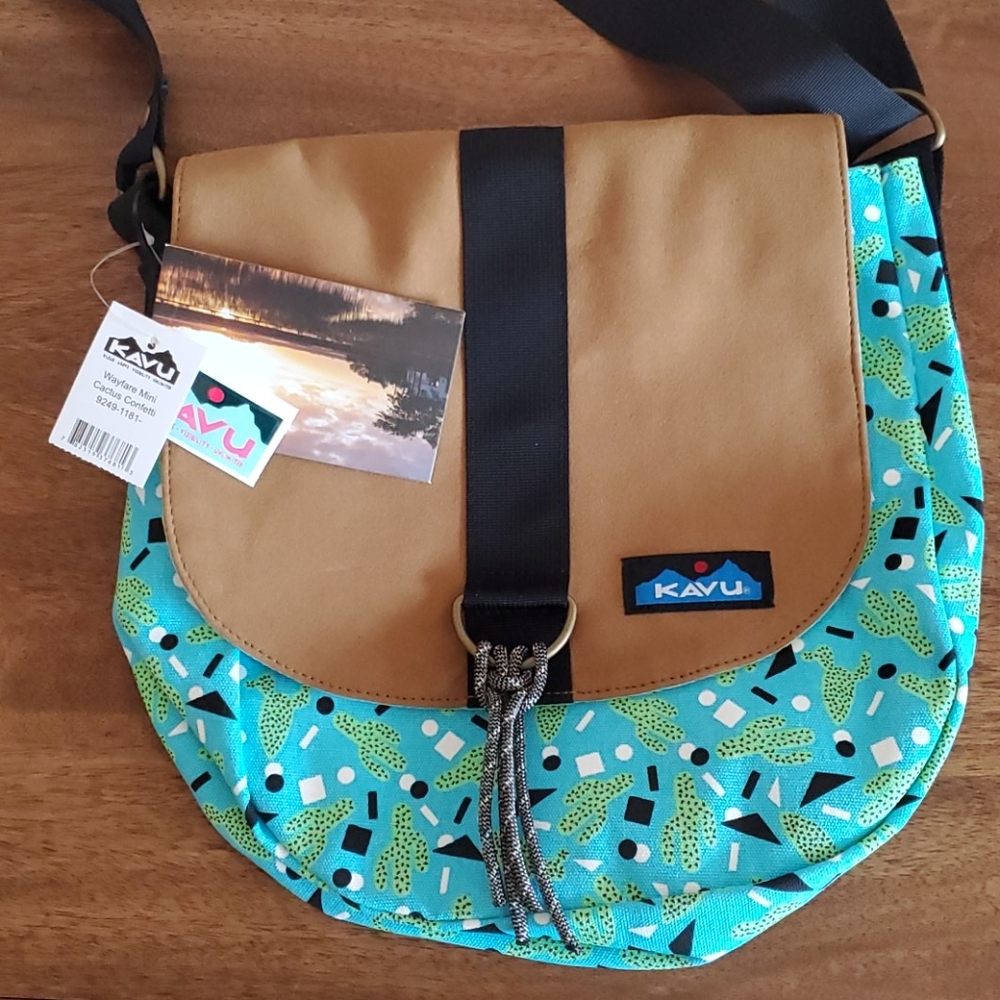 NWT Kavu Wayfare Cactus Confetti Bag